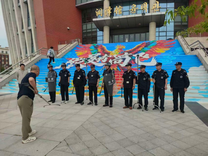 延边大学珲春校区开展反恐防暴演练