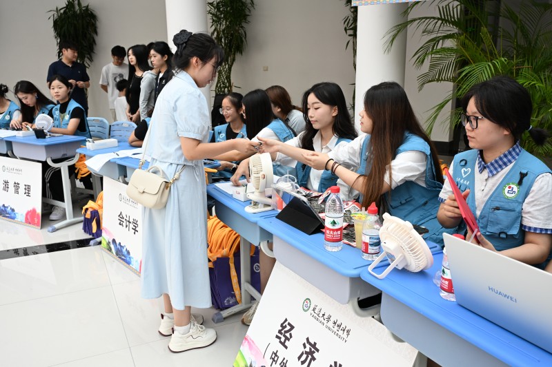 延边大学珲春校区开展2025年迎新工作