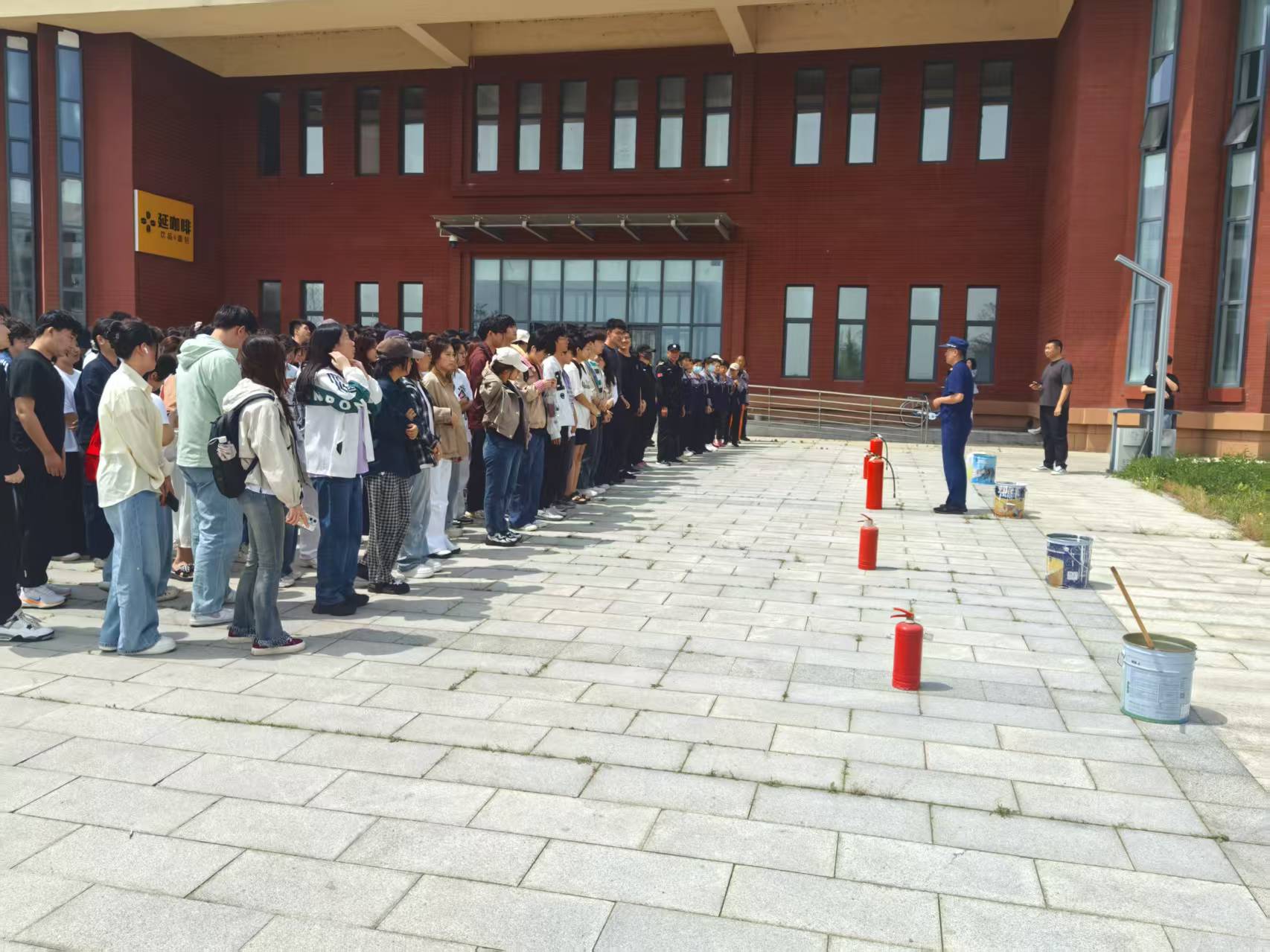 延边大学珲春校区开展火灾应急疏散演练