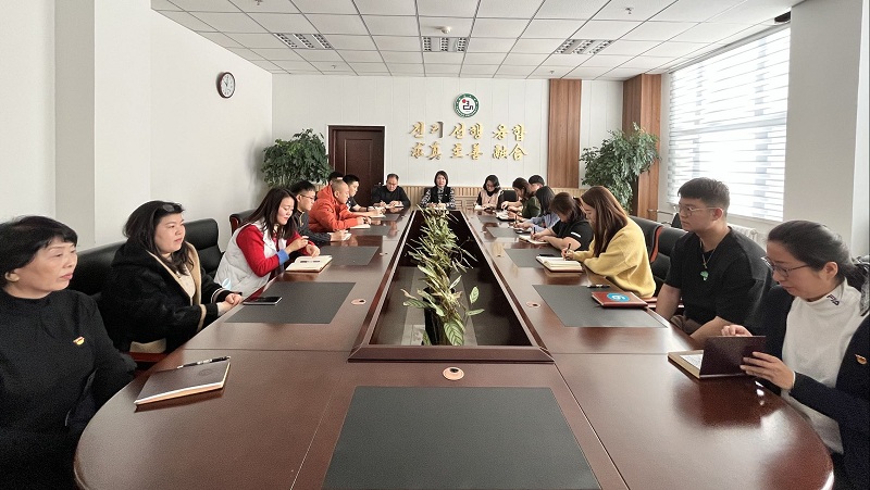 珲春校区事务管理部党支部组织观看《榜样6》